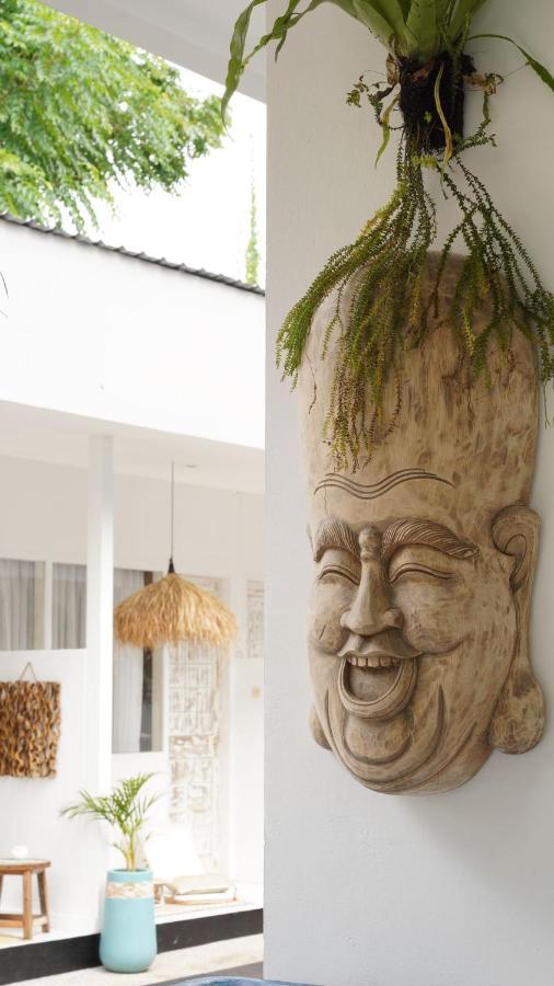 The White Bay Hotel Gili Trawangan Exterior foto