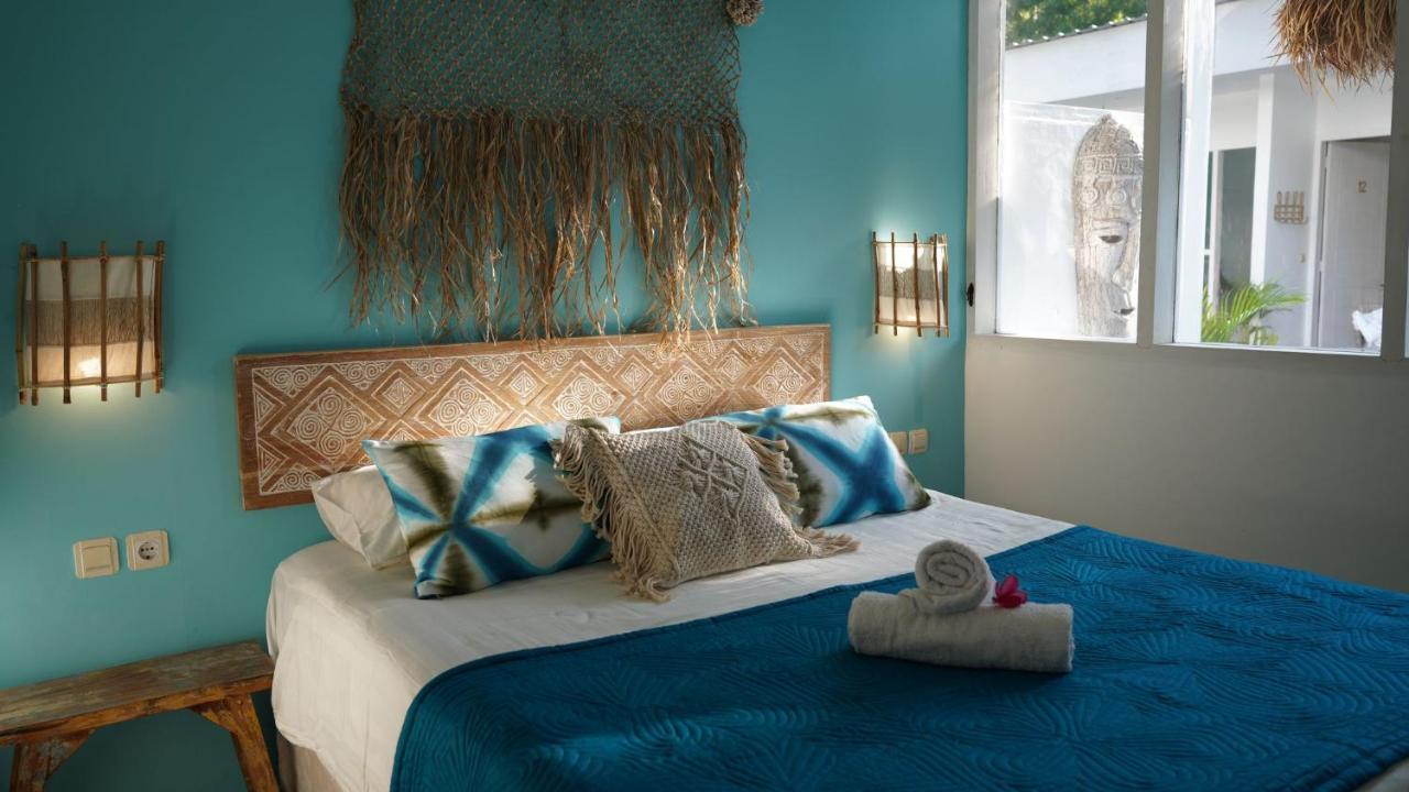 The White Bay Hotel Gili Trawangan Exterior foto