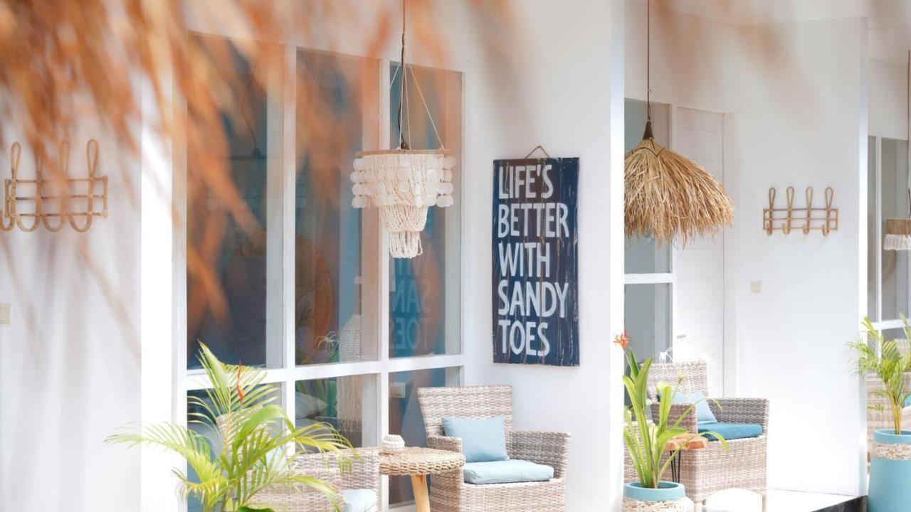 The White Bay Hotel Gili Trawangan Exterior foto